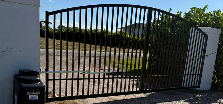 Driveway Fence Repair Anoka